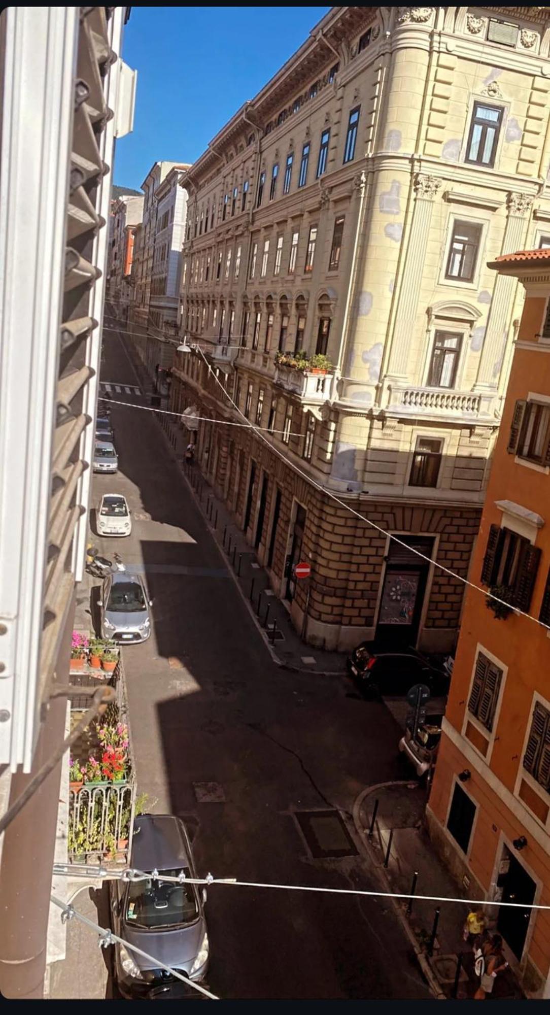 Amazzonico Suite Trieste Exteriör bild